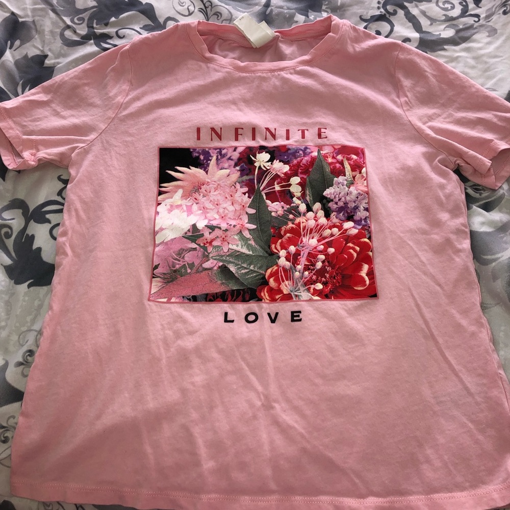 Pink t-shirt